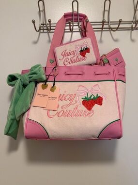Juicy Couture Retro Strawberry pink daydreamer and matching wallet NWT